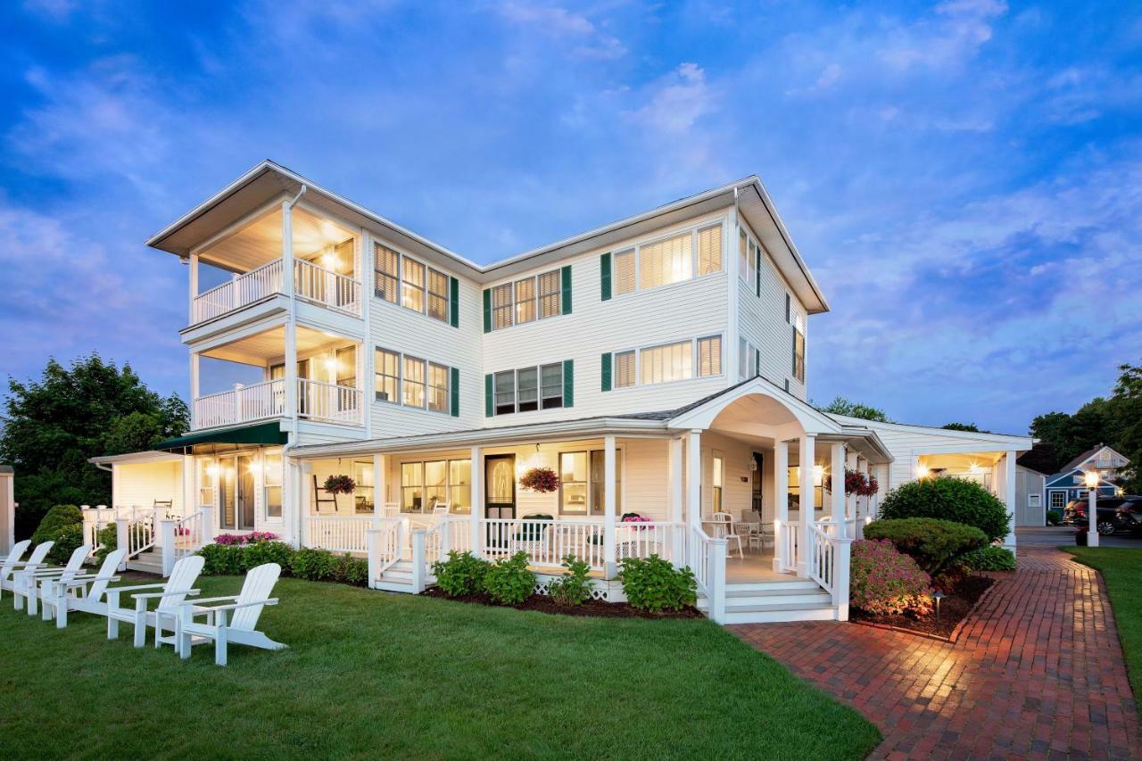 Inn At Harbor Hill Marina Niantic Dış mekan fotoğraf